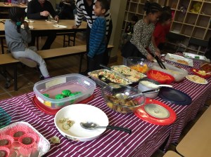 strtalk-final-reception-potluck