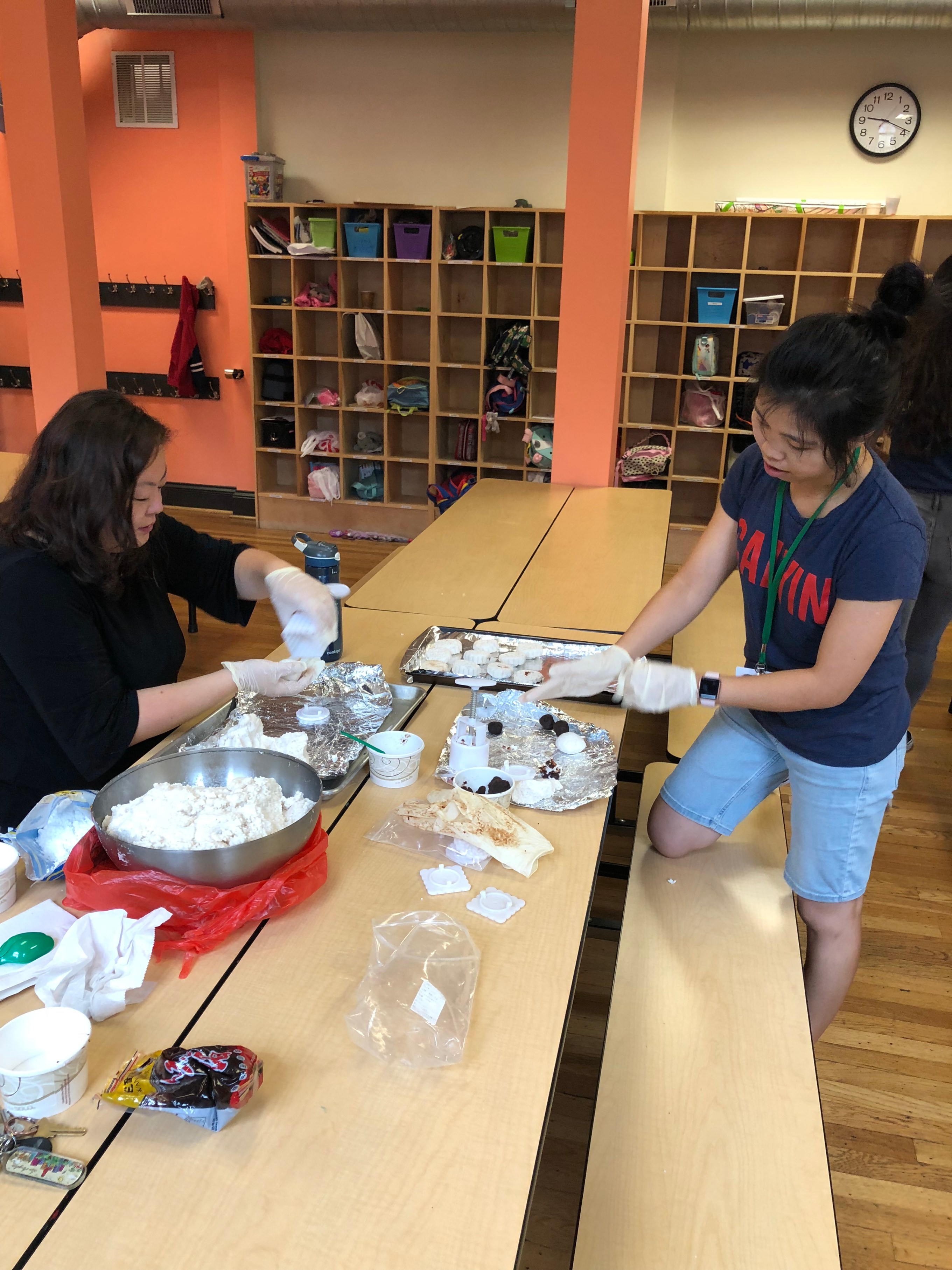 <li>oll it out in a smooth circle.</li> <li>Add filling in the center of the flat dough circle.</li>  <li>Return to a ball shape, keeping the filling inside.</li> <li>Stamp with a special, symbolic pattern.</li>  <li>Steam for 30 minutes.</li> <li></li> 	<li>oll it out in a smooth circle.</li> 	<li>Add filling in the center of the flat dough circle.</li> 	<li>Return to a ball shape, keeping the filling inside.</li> 	<li>Stamp with a special, symbolic pattern.</li> 	<li>Steam for 30 minutes.</li>